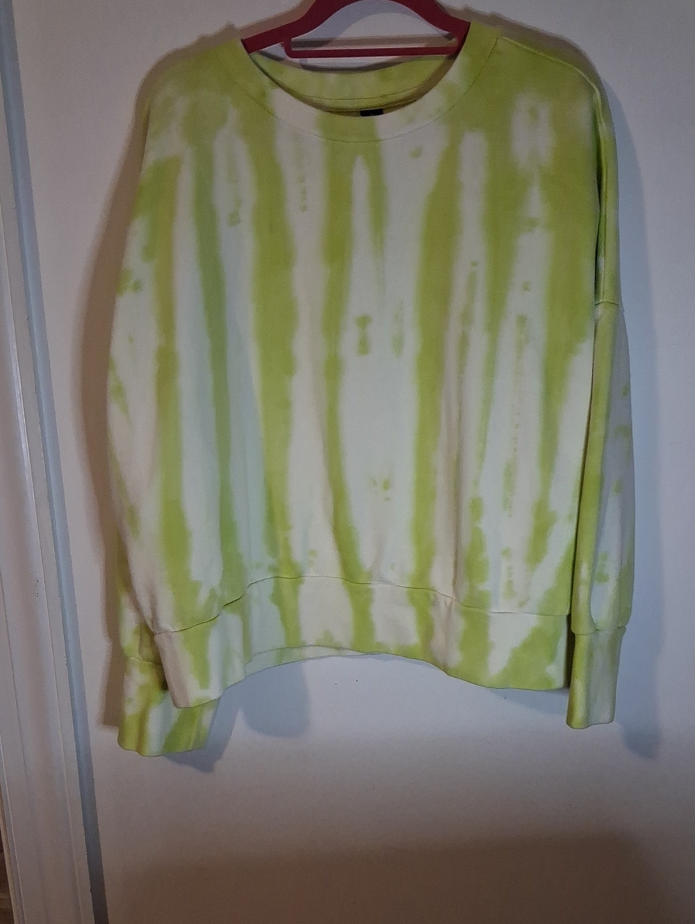 Women's Lime Green Tie-Dye Crewneck Sweatshirt